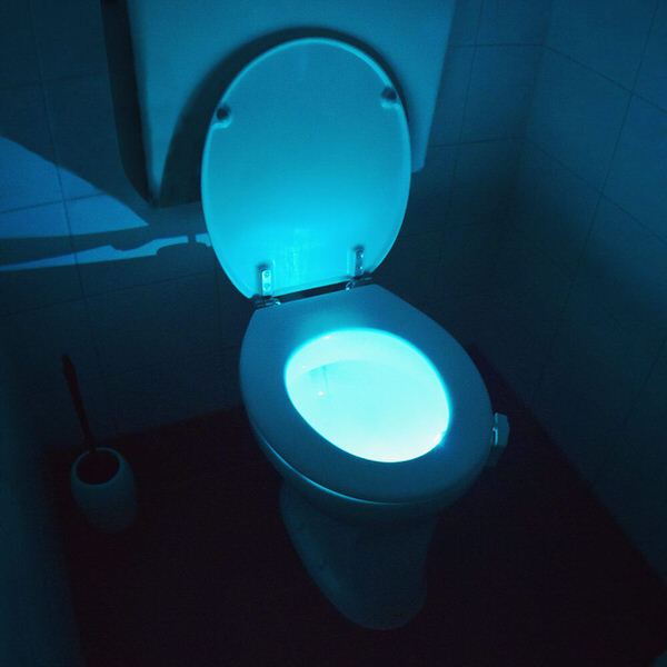 Lampa LED pentru vasul de toaleta