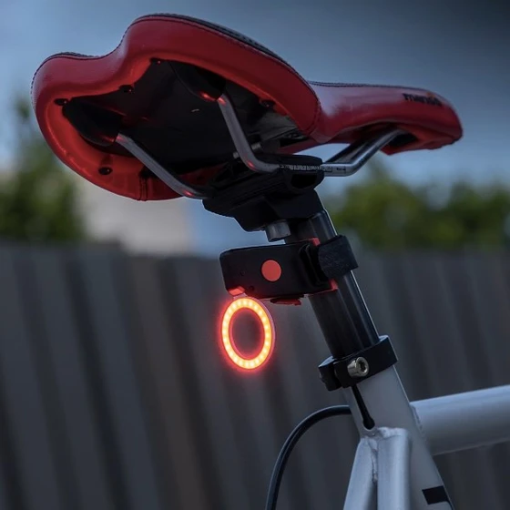 Lumina LED spate pentru bicicleta Biklium